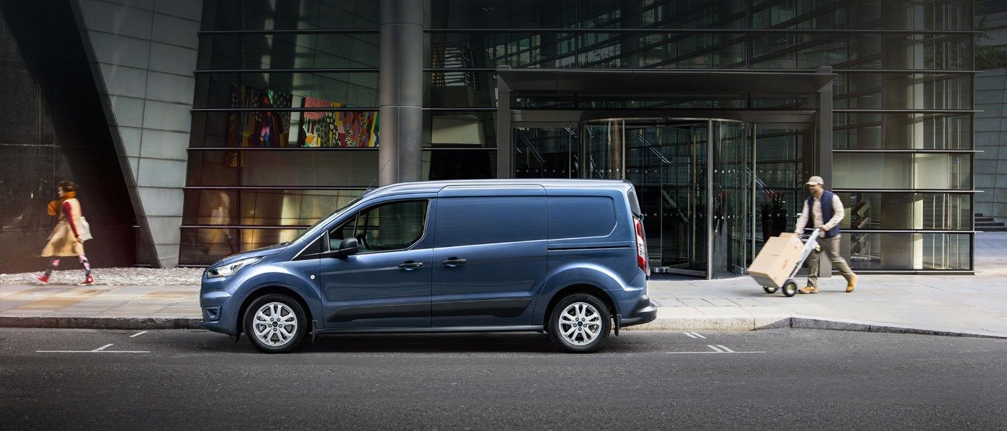 Nuovo Ford Transit Connect VARCO Milano 1