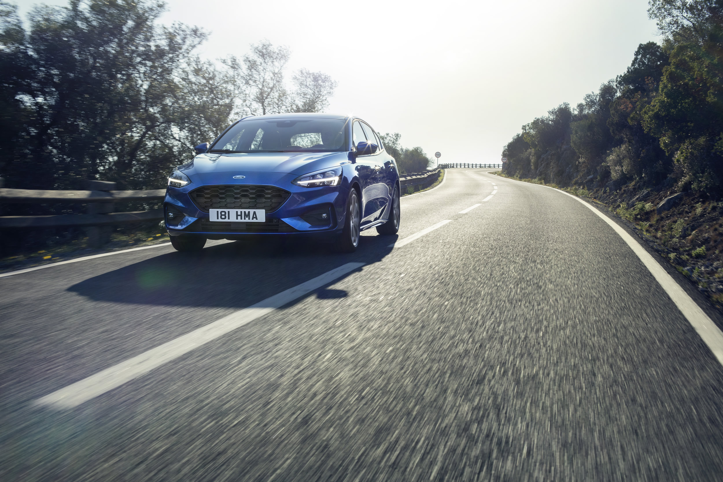 Nuova Ford Focus blu